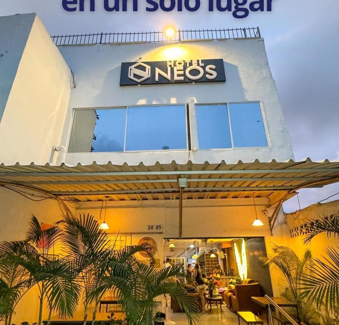 Hotel Neos