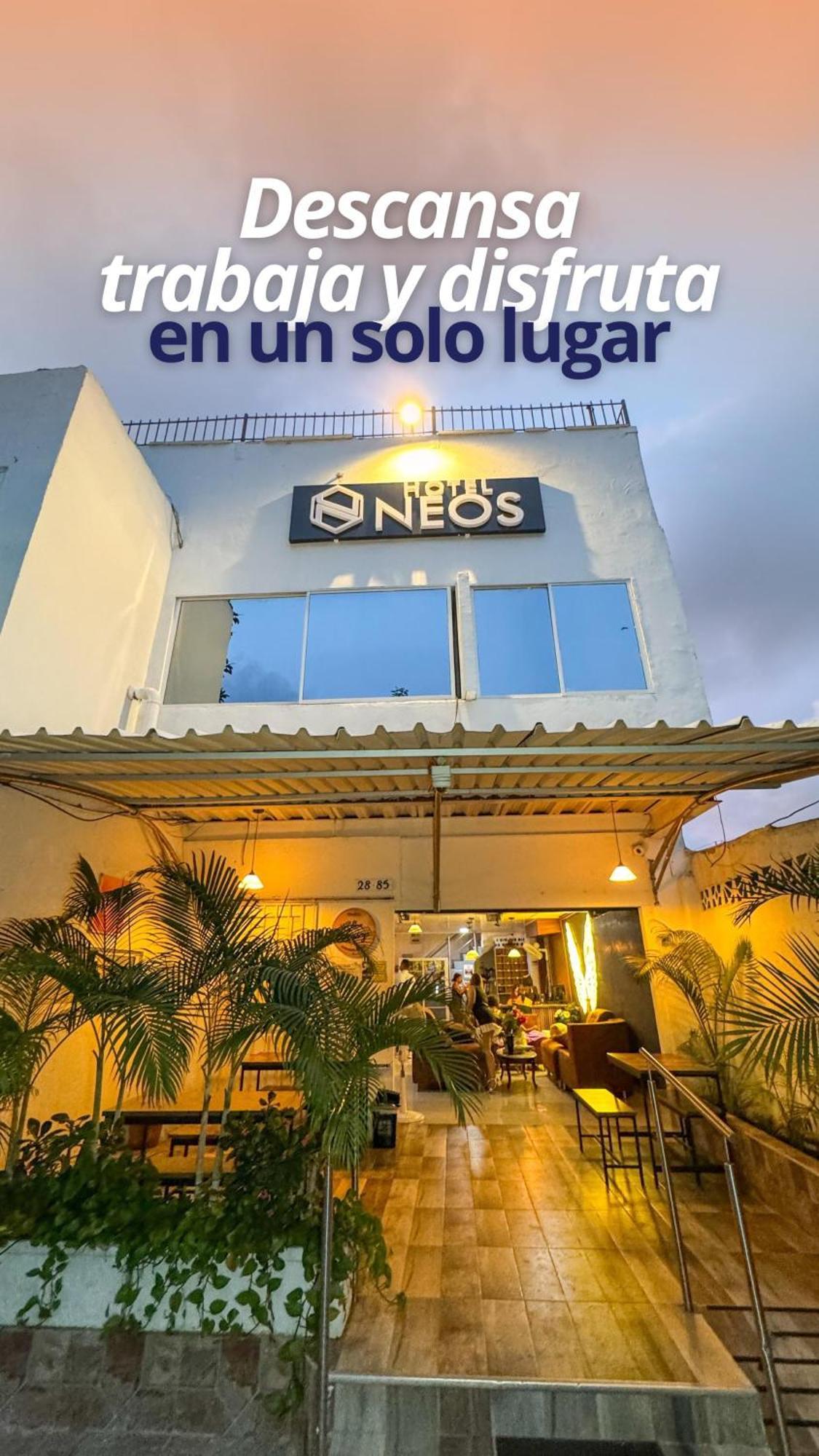 Hotel Neos